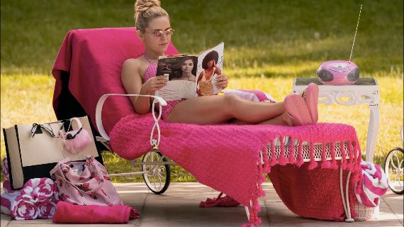 A still from Elle, the Legally Blonde prequel